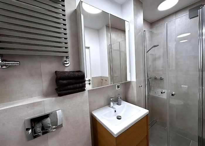 Wroc'love Haukego Bosaka Check-in 24h *