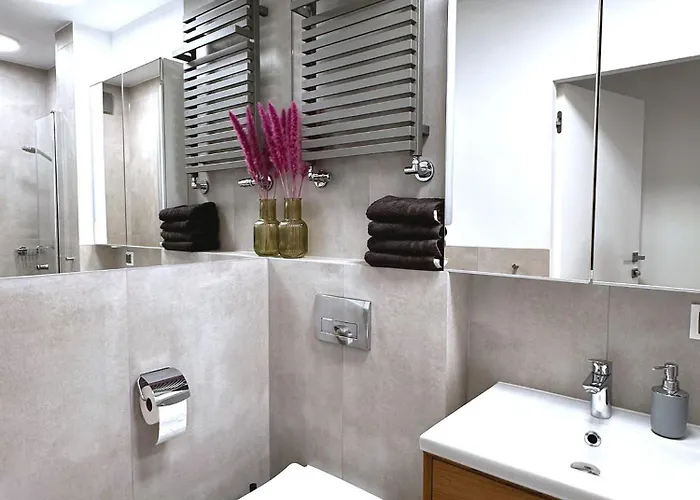 Wroc'love Haukego Bosaka Check-in 24h