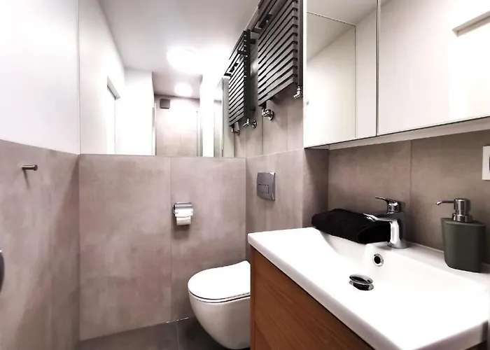 Wroc'love Haukego Bosaka Check-in 24h